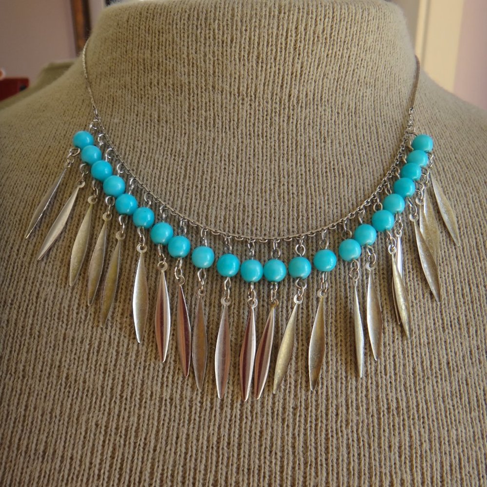 Vintage Short Necklace Turquoise Beads Circa  80s.